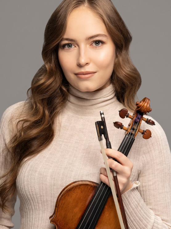violinist geneva lewis, portrait