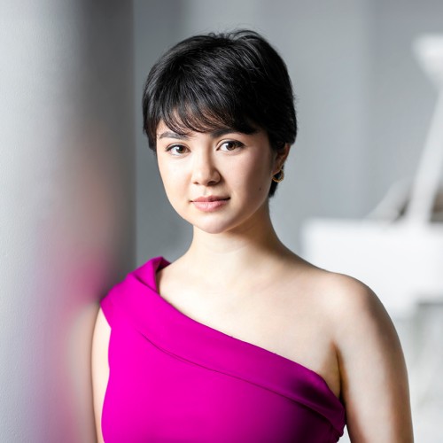 Avery Gagliano, pianist, portrait