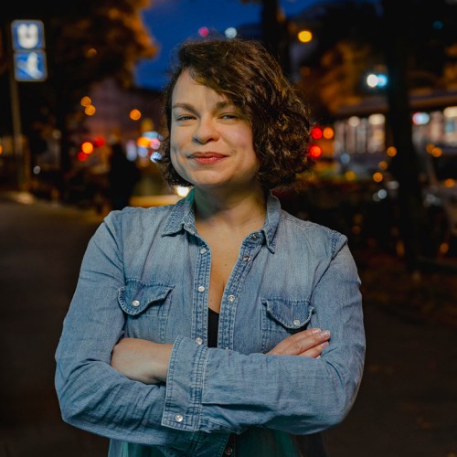 vibraphonist patricia brennan, evening outdoor portrait