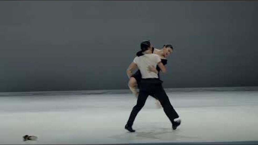 Contemporary dance for six dancers