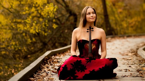 Geneva Lewis, violinist, portrait