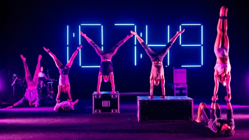 Gravity & Other Myths acrobatic ensemble in performance