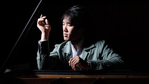 Bruce Liu, pianist, portrait