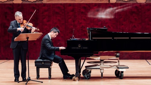 Gil Shaham  violinist — two portraits