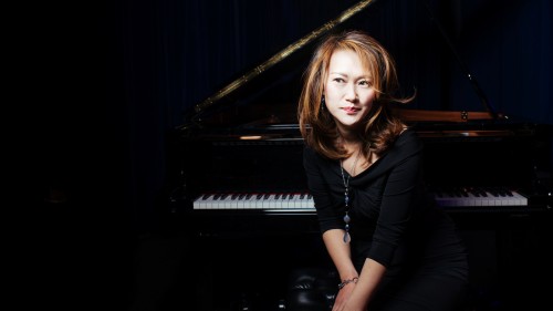 Yoko Miwa, pianist, portrait